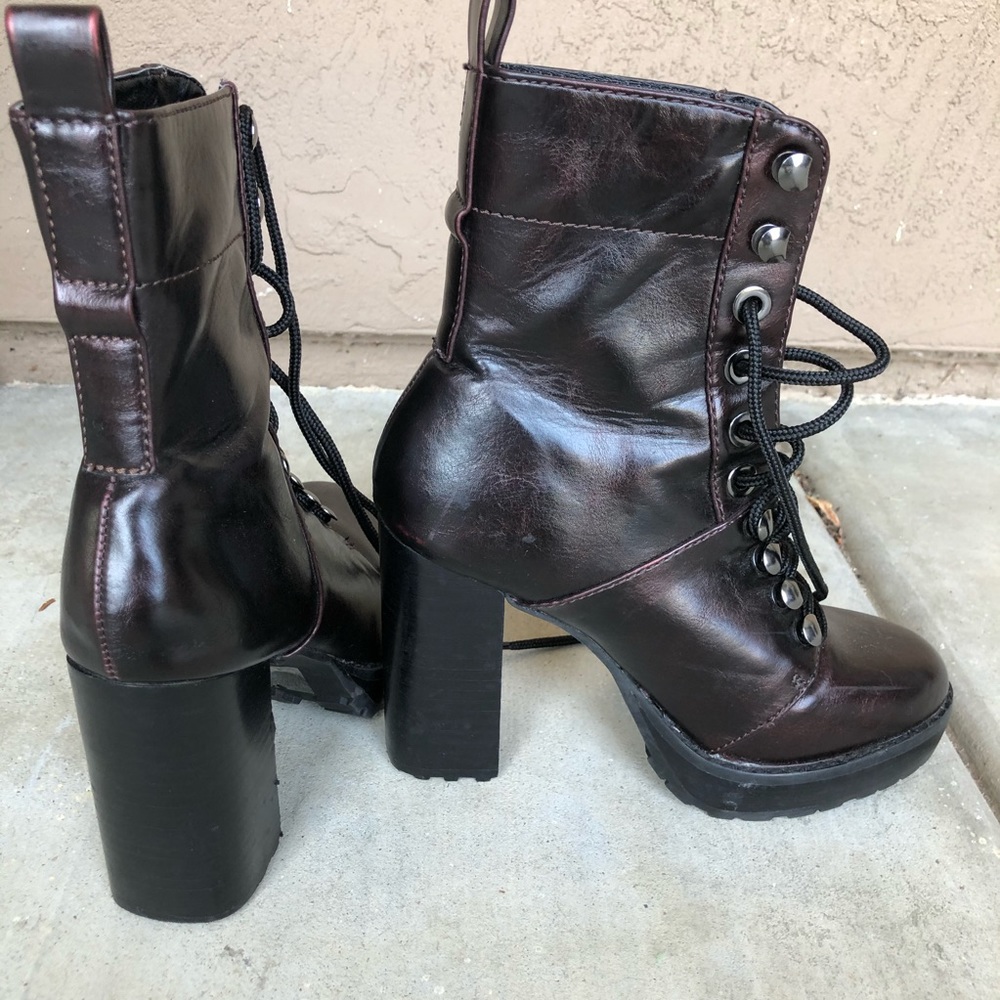 Urban Outfitters Boots, Size 6, Super cute Bronze